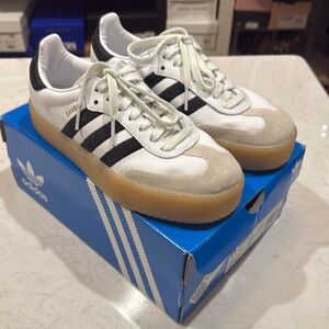 Adidas Sambae size 6